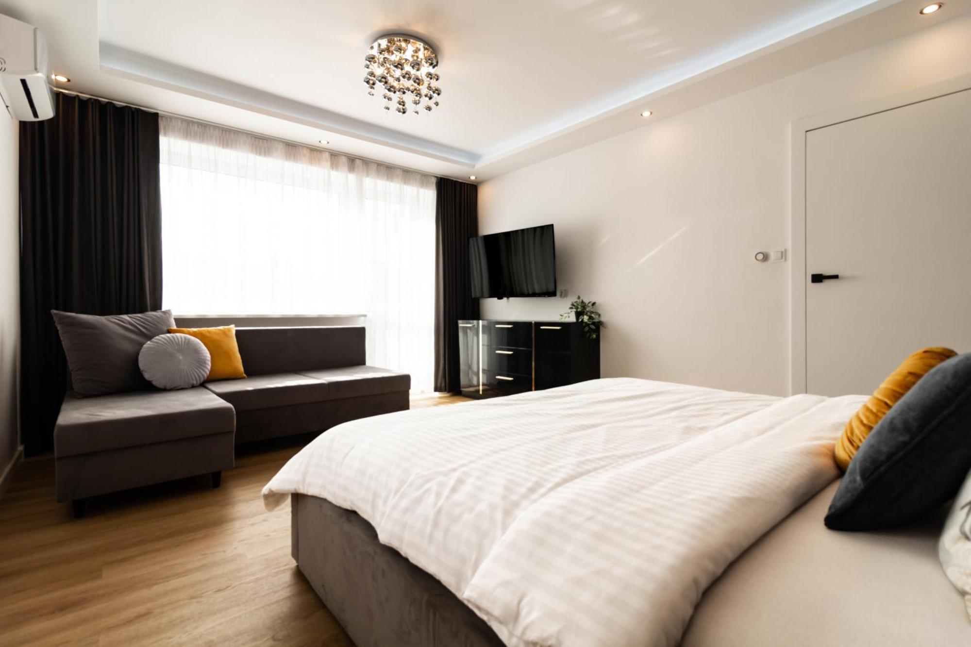Housecube, Bar , Prywatne Kino, Bilard , Luxus Villa Wroclaw Bagian luar foto