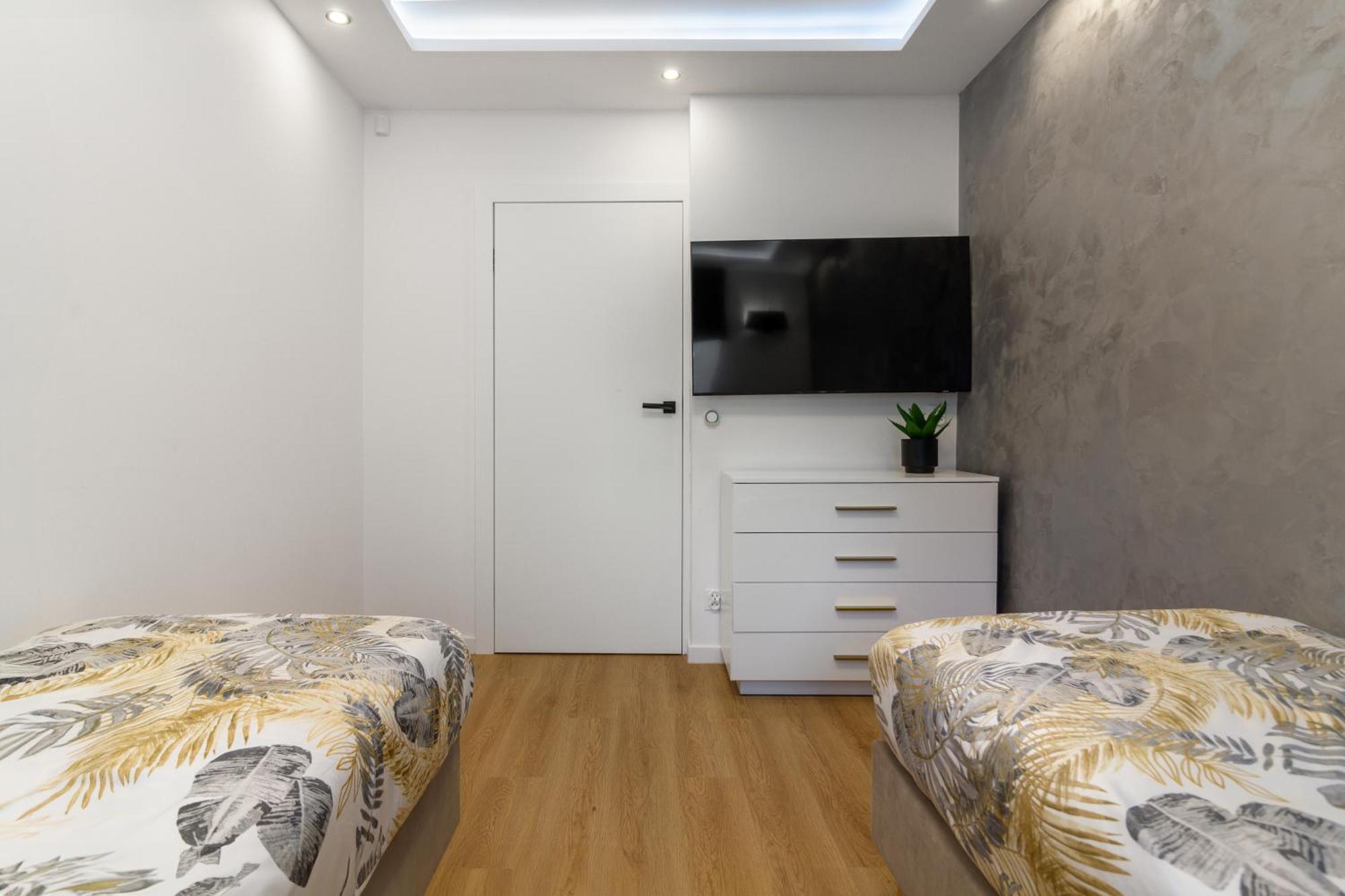 Housecube, Bar , Prywatne Kino, Bilard , Luxus Villa Wroclaw Bagian luar foto