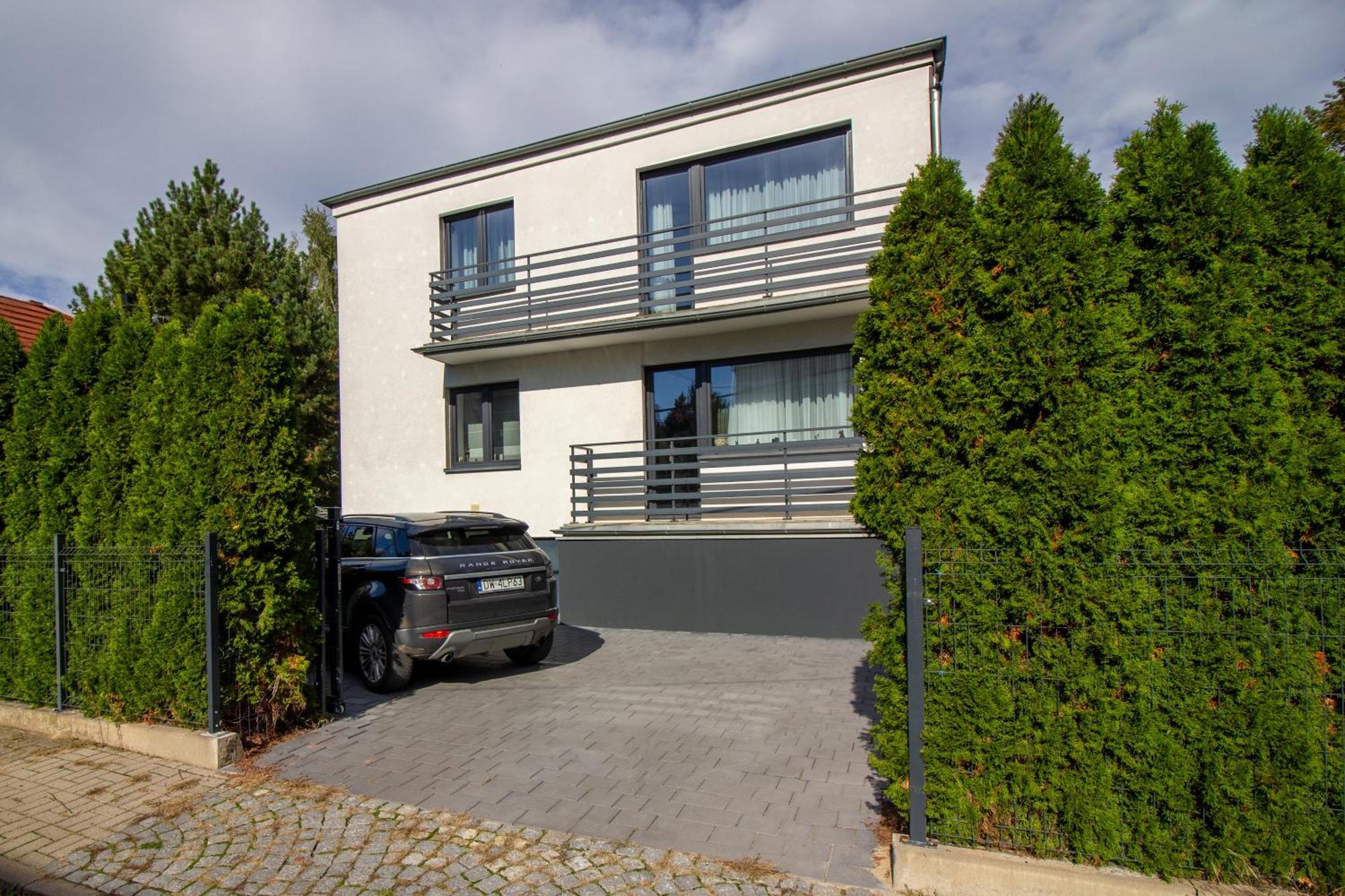 Housecube, Bar , Prywatne Kino, Bilard , Luxus Villa Wroclaw Bagian luar foto
